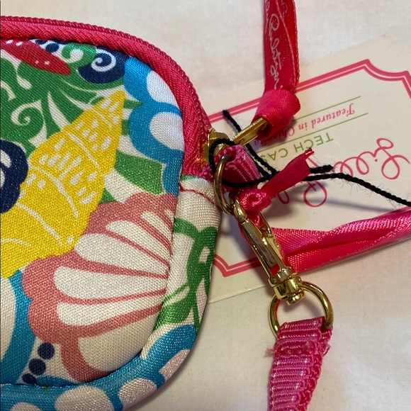 Lilly Pulitzer Floral Tech Case in Pink and Blue - Picture 4 of 5